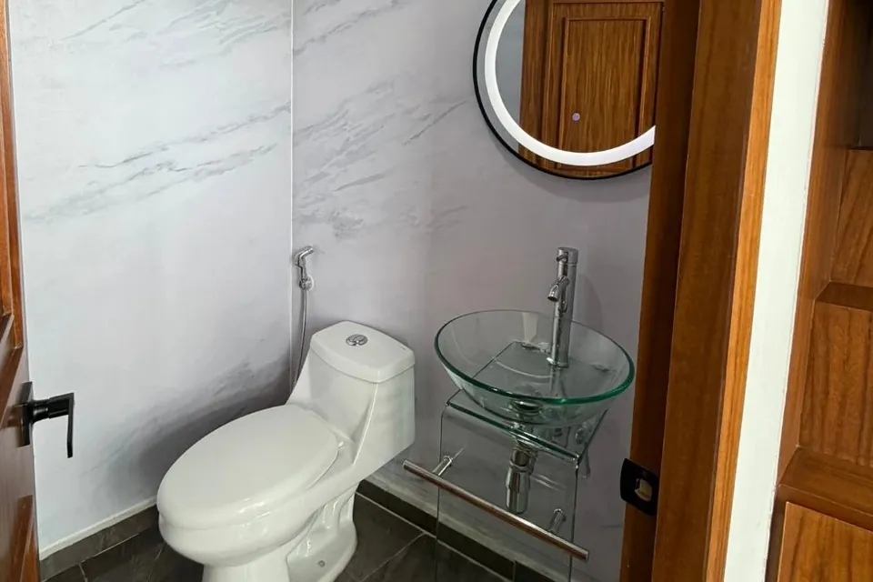 Baño propio dentro de la oficina